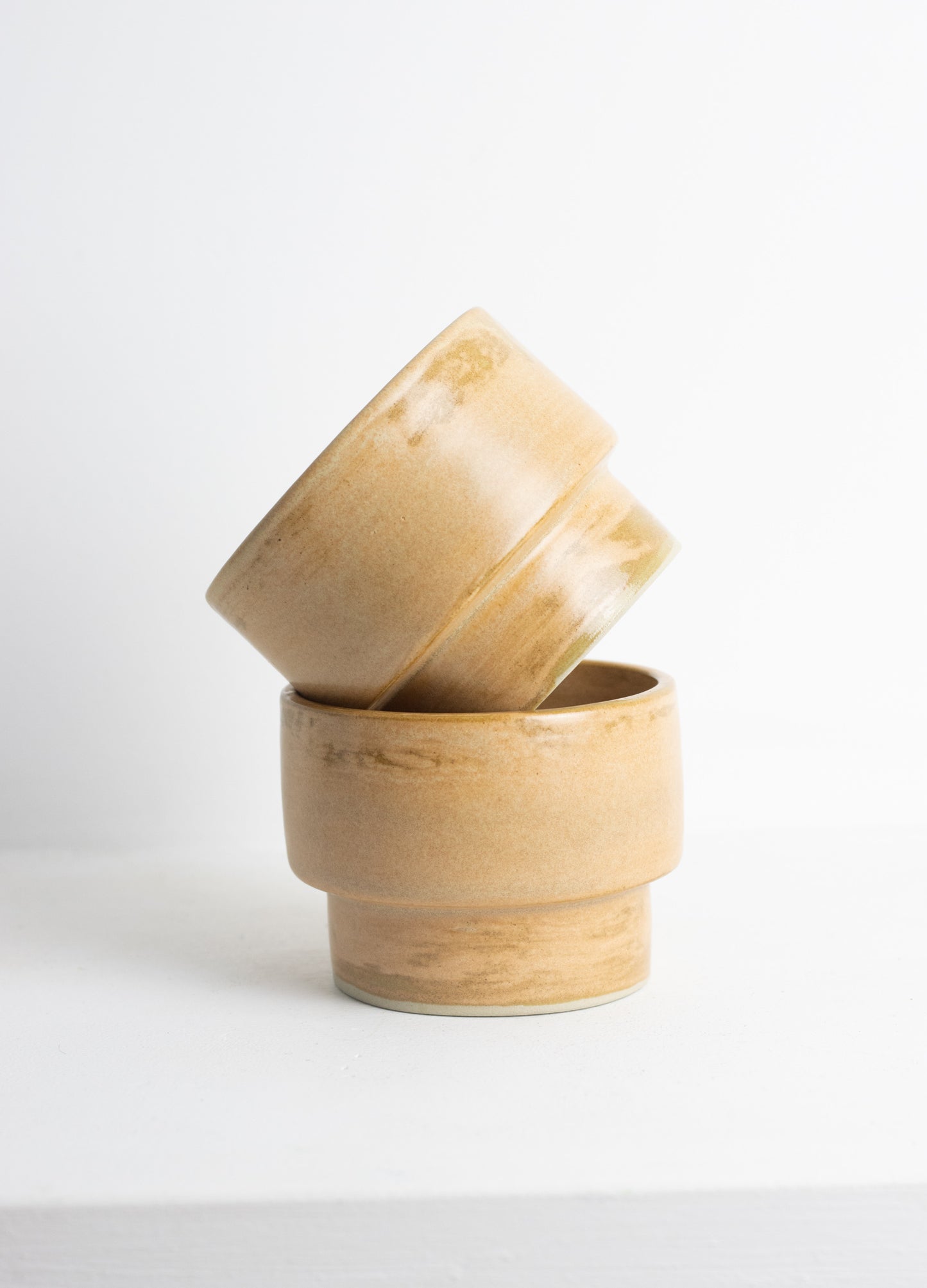 Stackable cup honey M