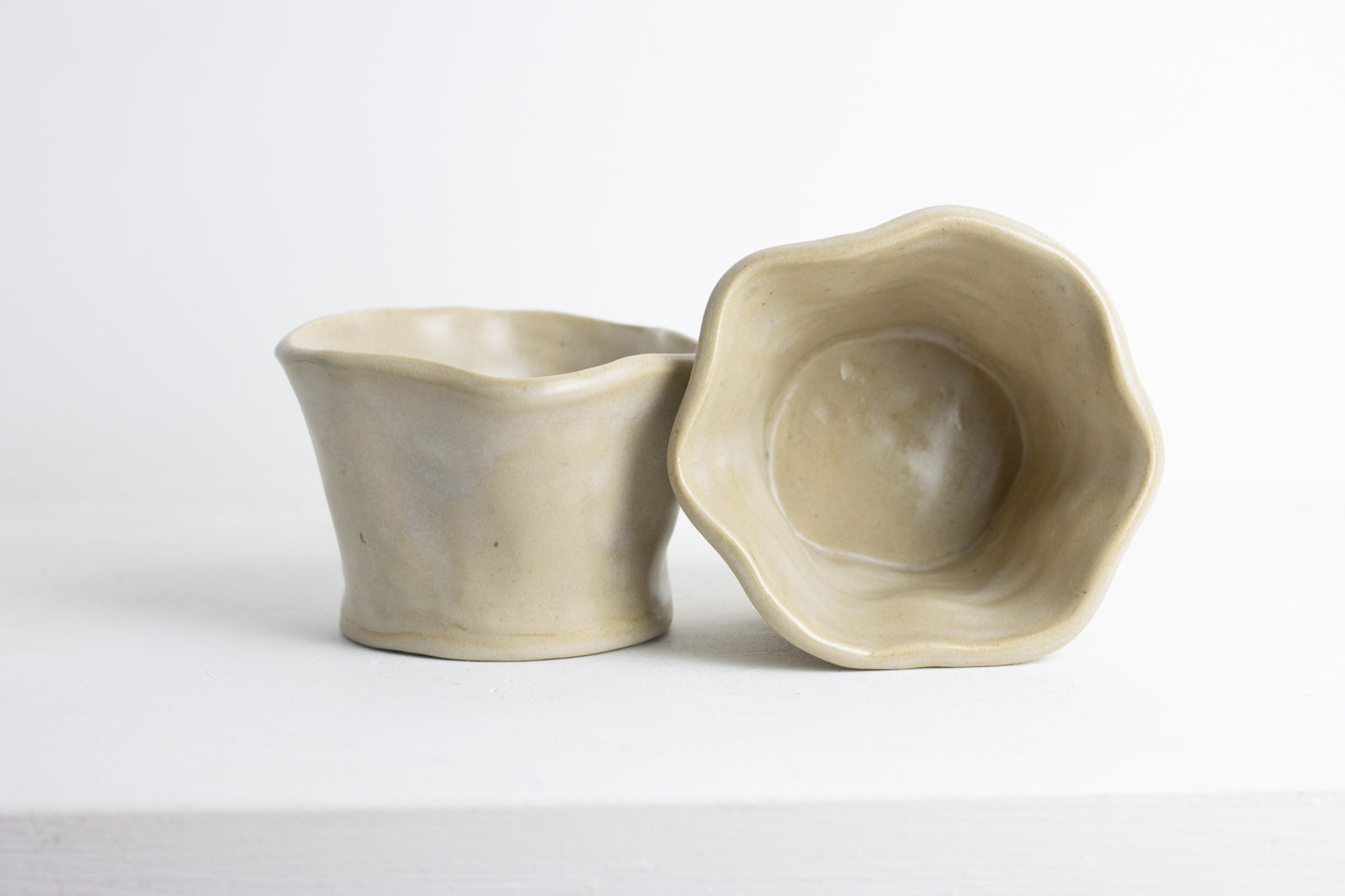 Wave cup beige M