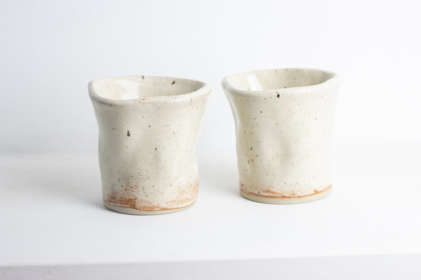 Wave cup speckled beige L