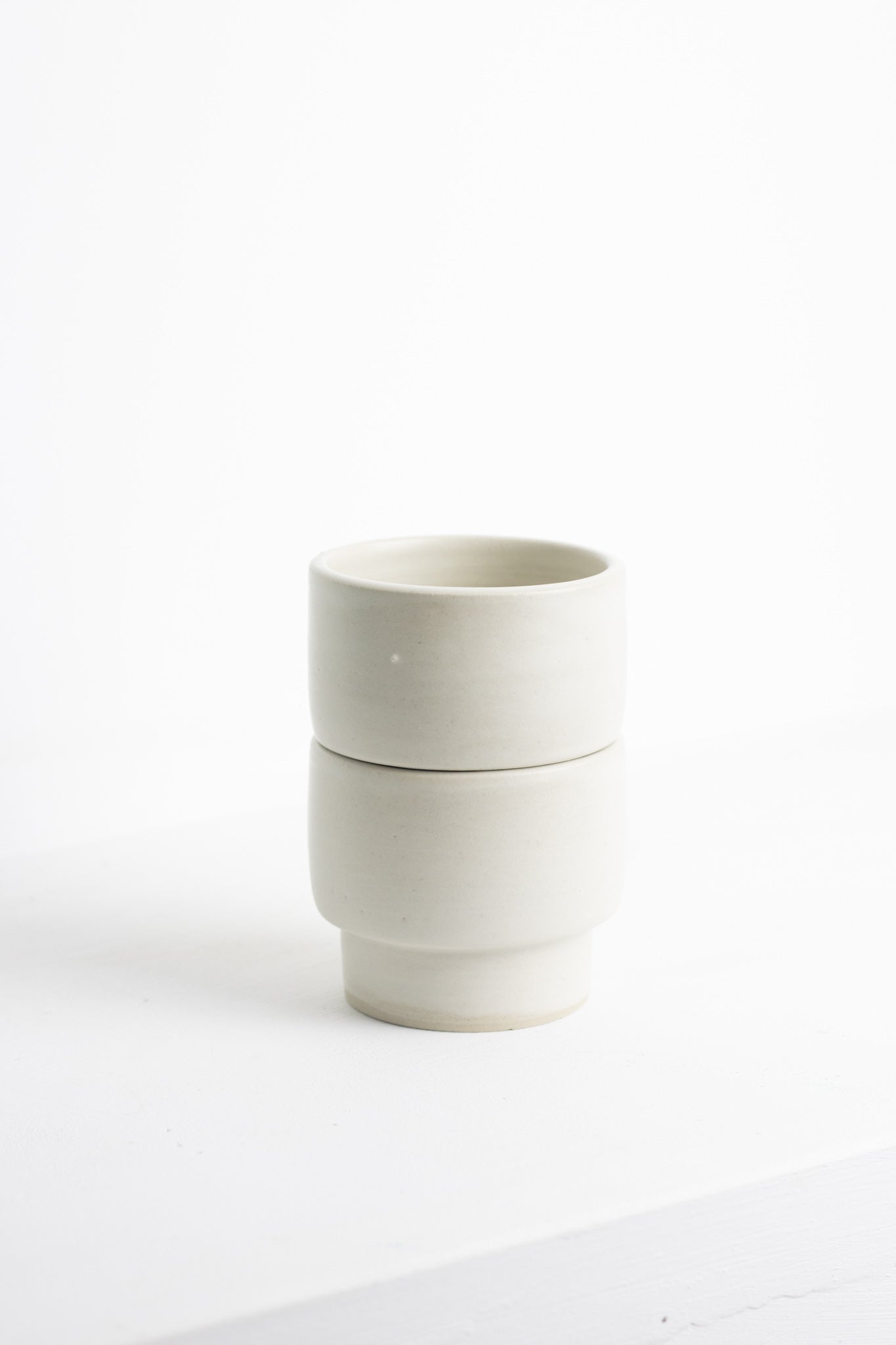 Stackable cup white S