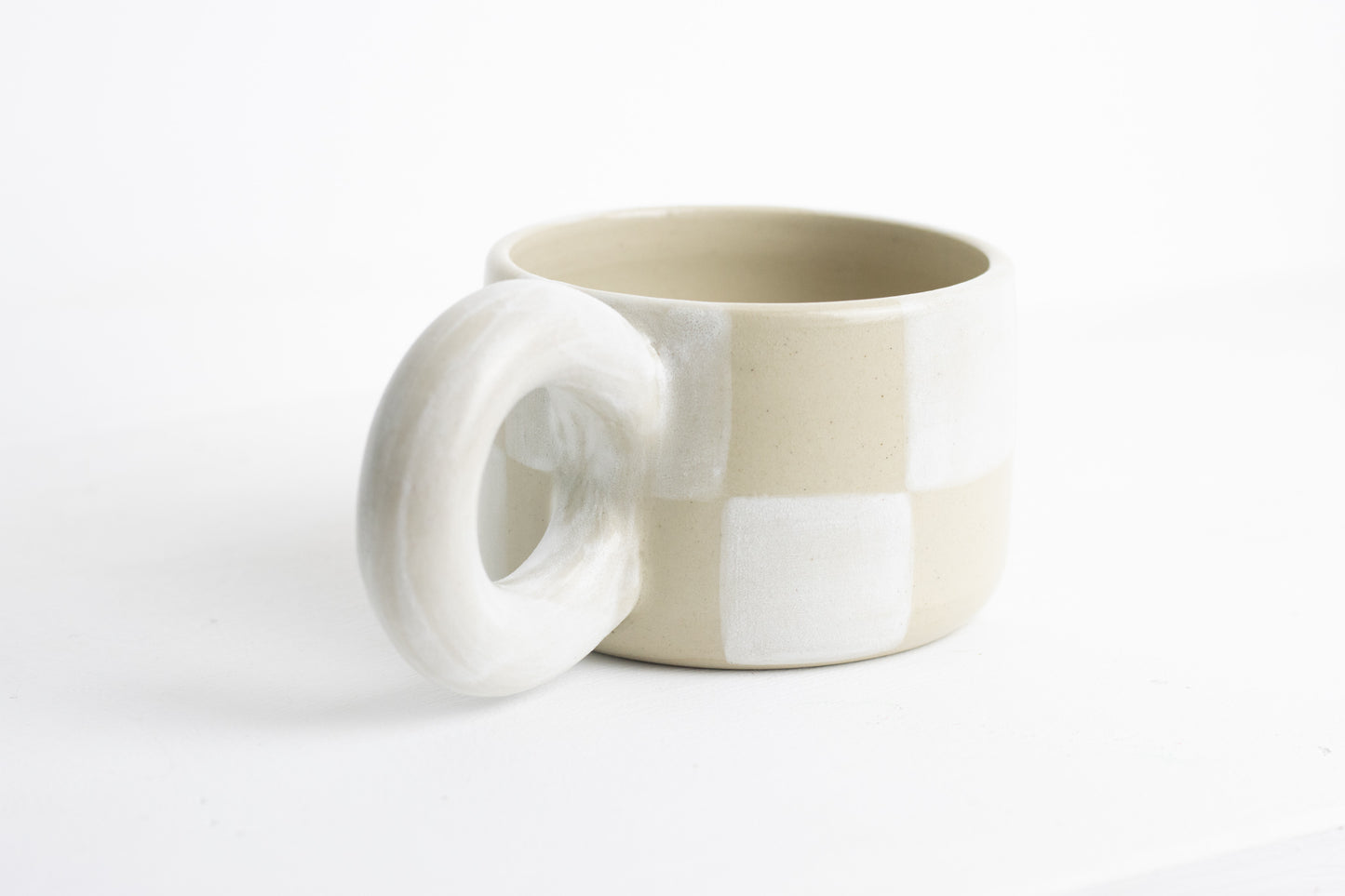 White checker mug ll