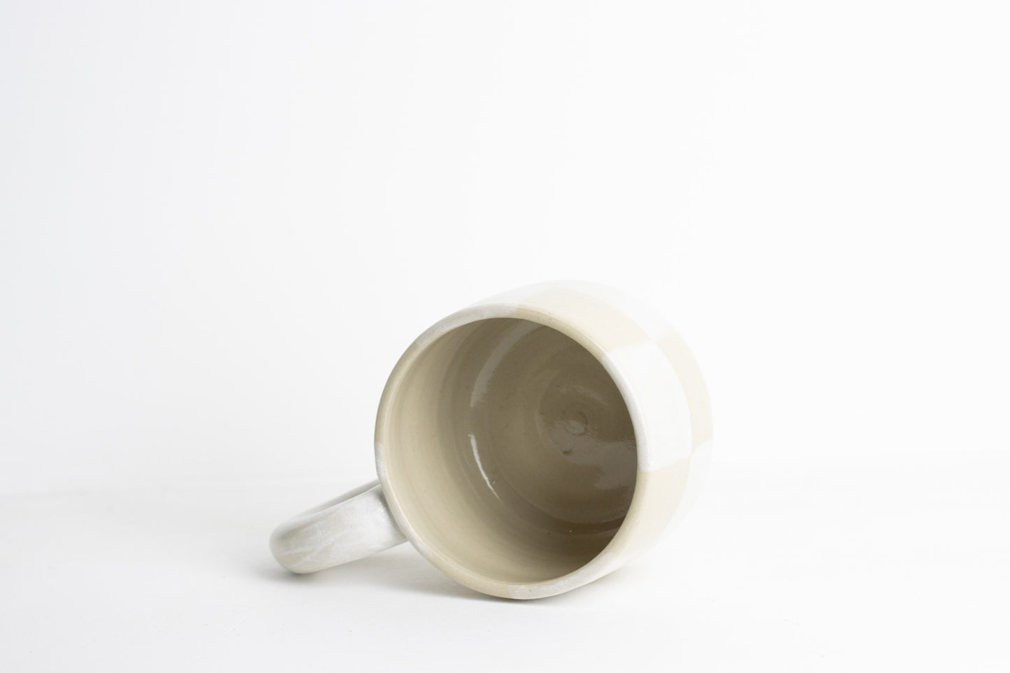White checker mug ll