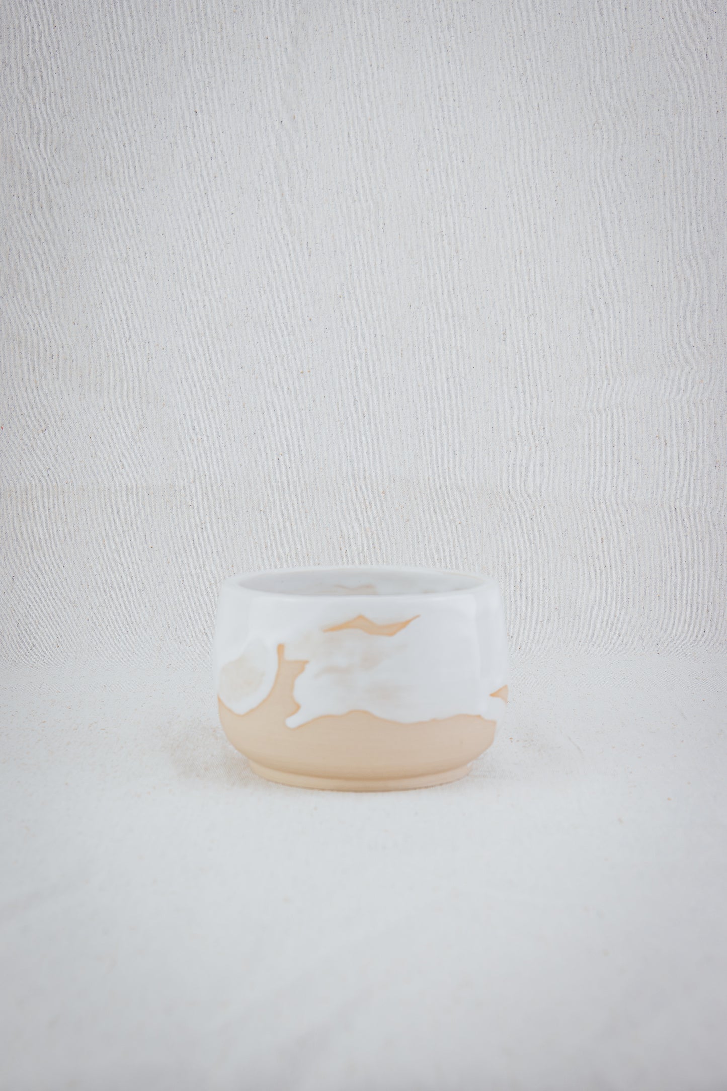 Ceramic bowl white l