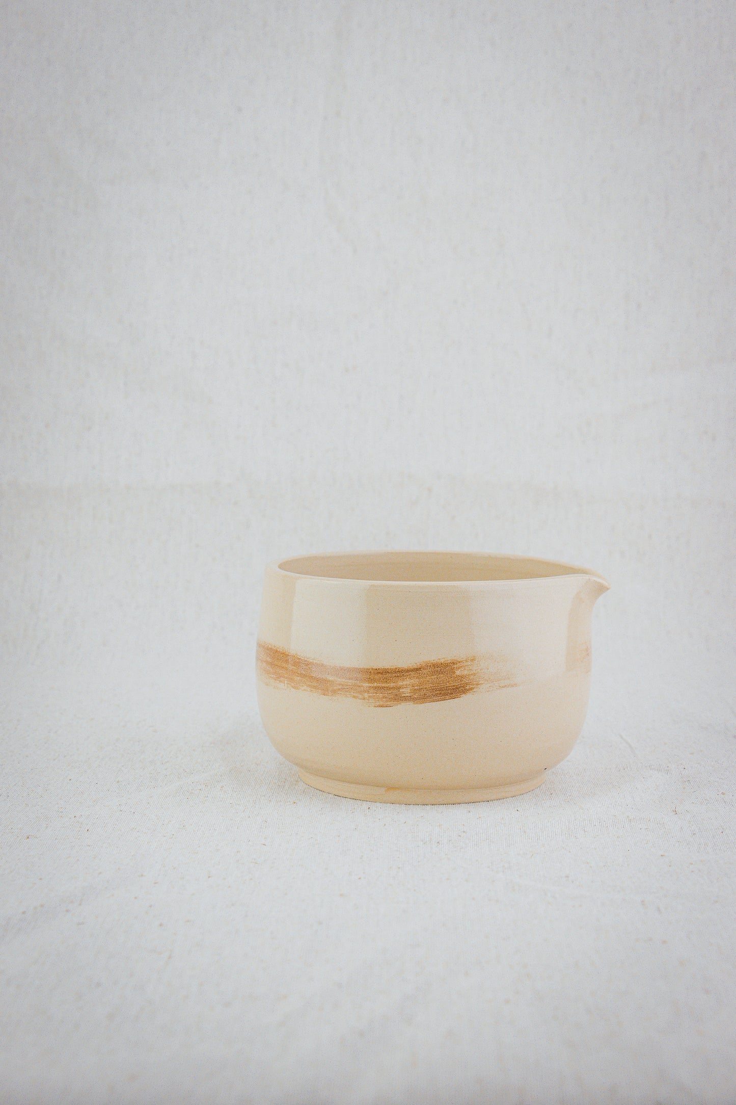 Ceramic matcha bowl brown detail llll