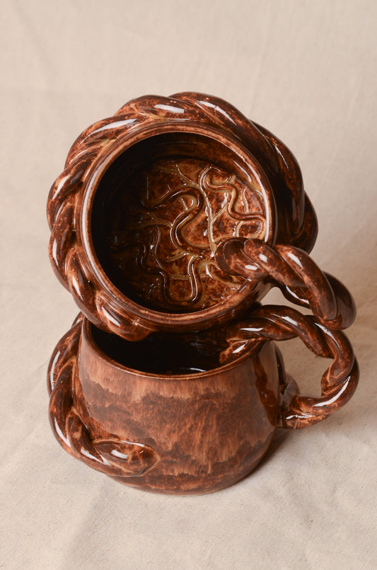 Placenta mug brown