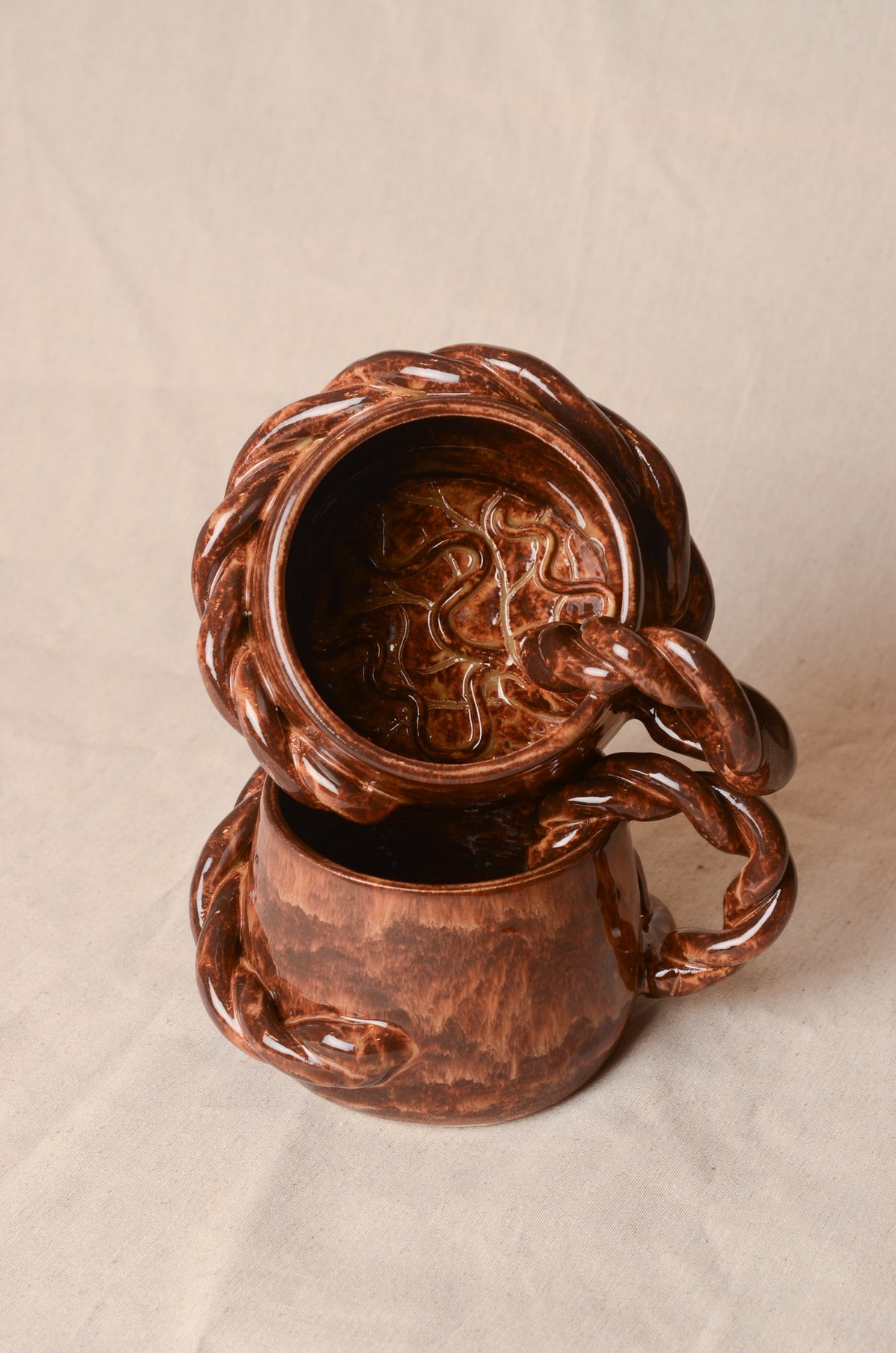 Placenta mug brown