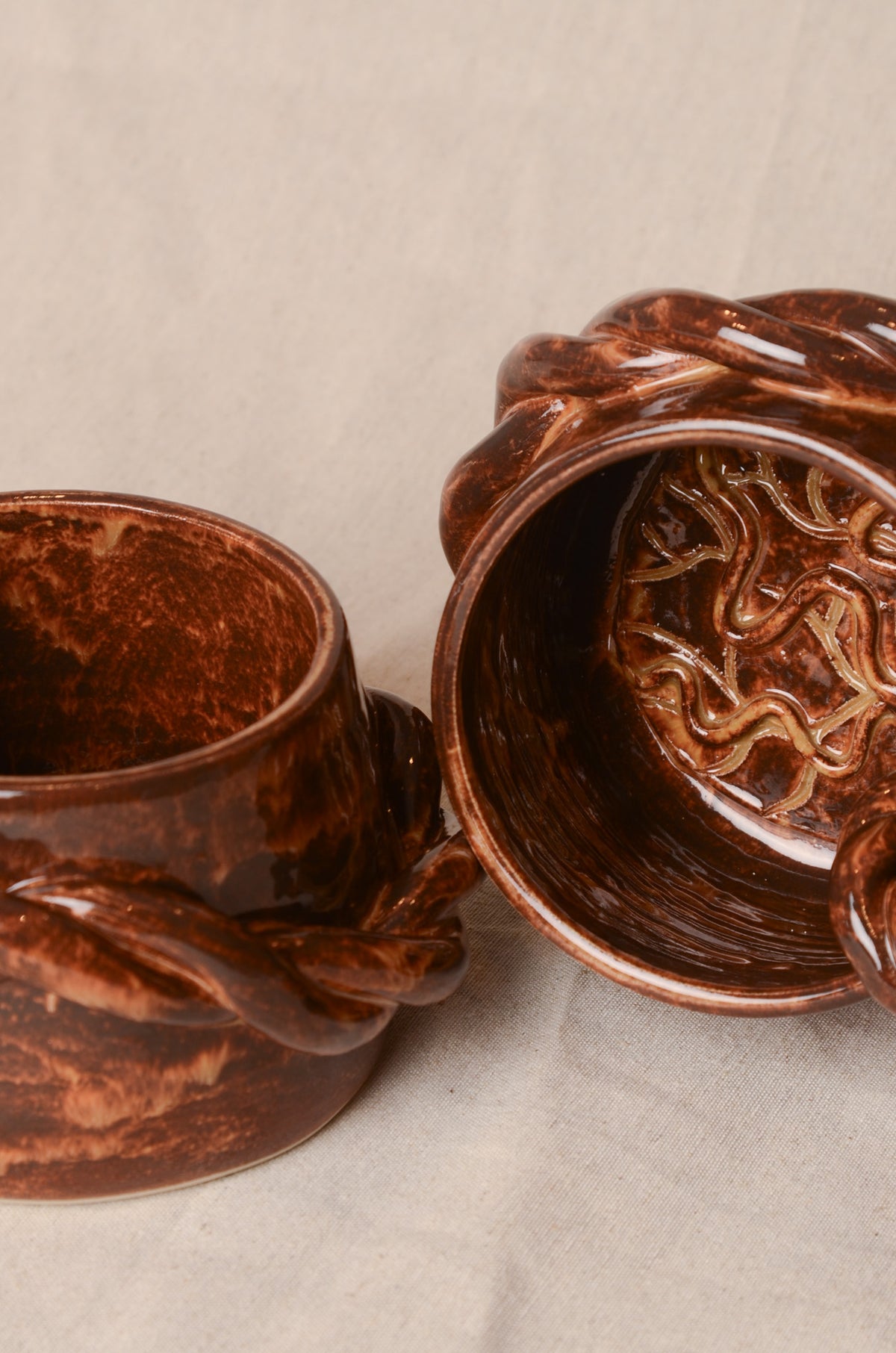 Placenta mug brown