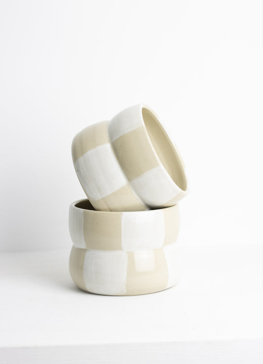 Bubble checker cup white