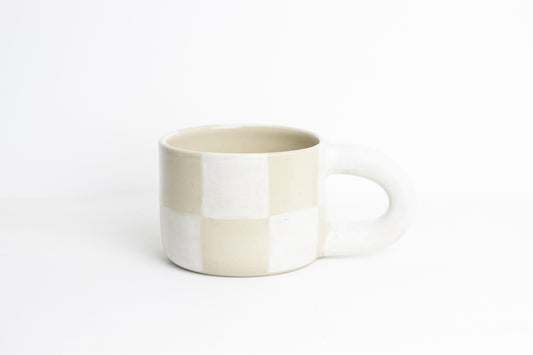 White checker mug l
