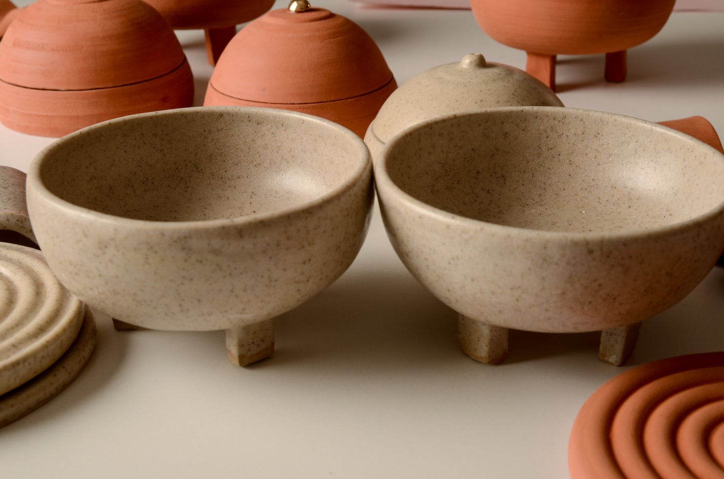 Speckled Beige | Raised Bowl